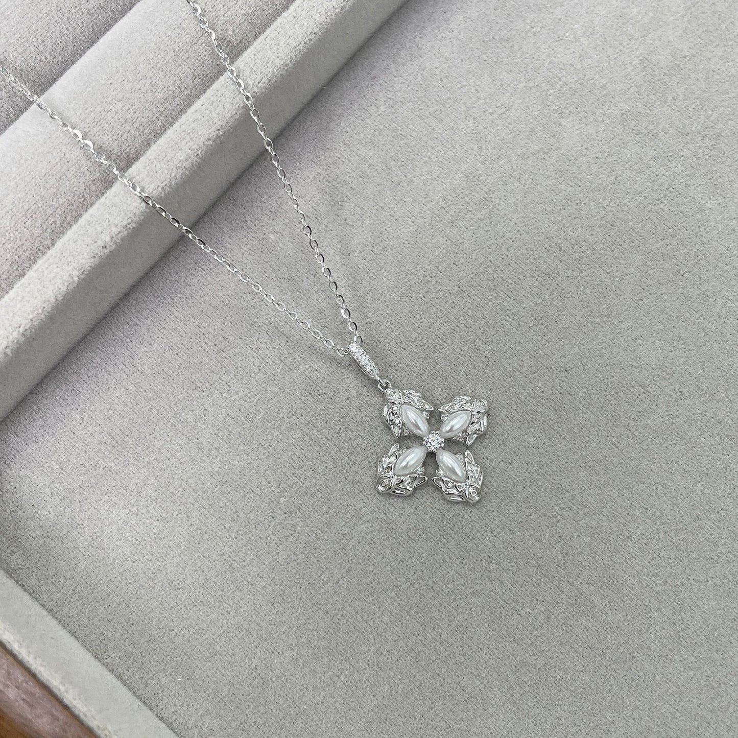 Lucky Clover — S925 Silver Vintage Cross Necklace