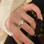 Royal Edge – V-Shaped Diamond Ring