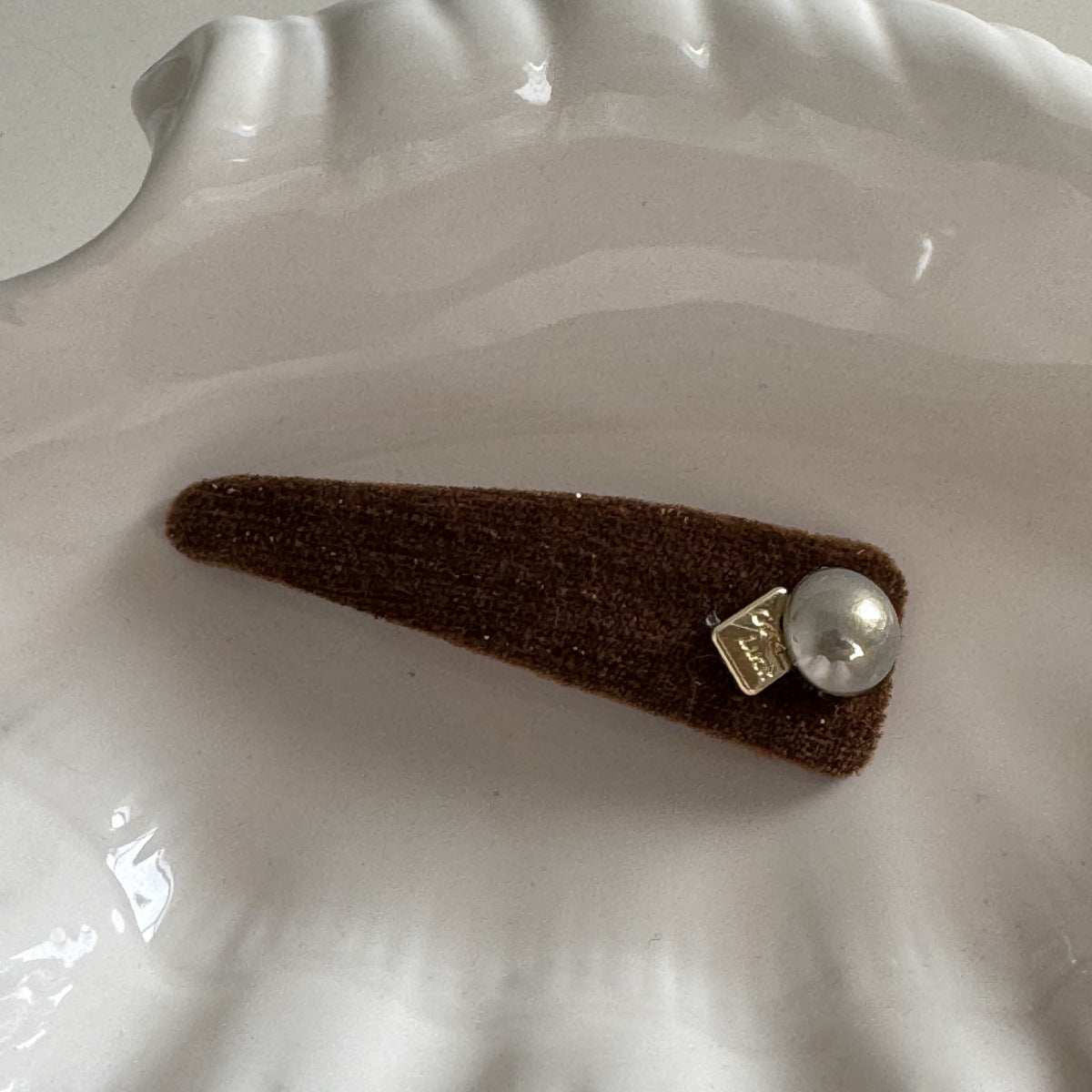 Vintage Pearl Velvet Hair Clip