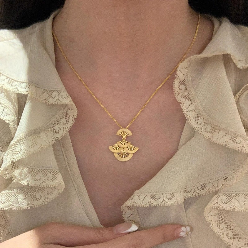 Engraved Fan Necklace & Stud Set