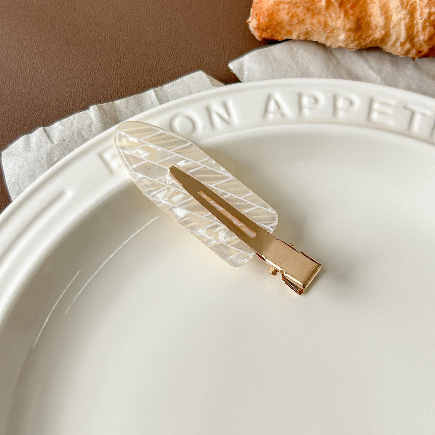 Acetate No-Trace Hair Clip