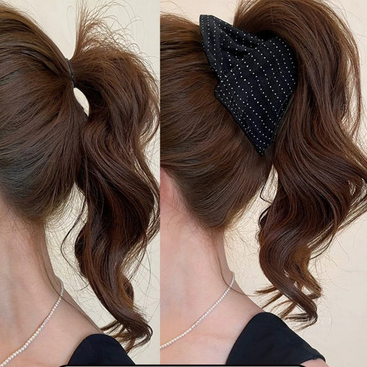 Triangular Polka Dot Hair Claw