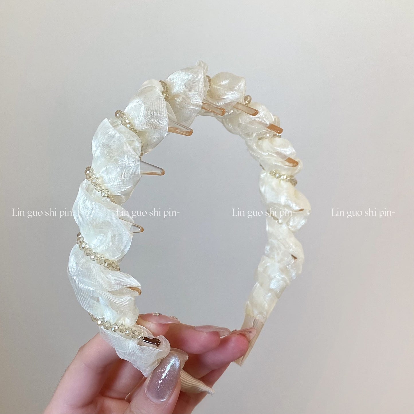 Pearl-Wrapped Mesh High-Top Headband