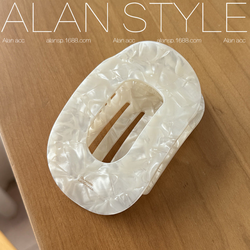 Curved Acetate Round Hair Claw