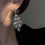 Willow Grace – Hollow Leaf Slimming Earrings