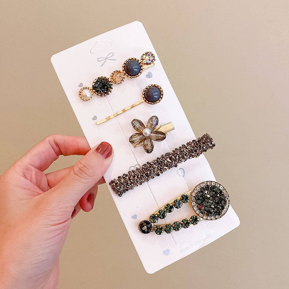 Pearl Chic Hair Clip for Women