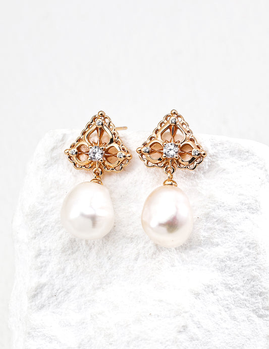 S925 Silver Natural Pearl and Zircon Earrings - Elegant Silver Earrings featuring Natural Pearls and Sparkling Zircon Stones, Perfect for Classic and Timeless Jewelry Styles
