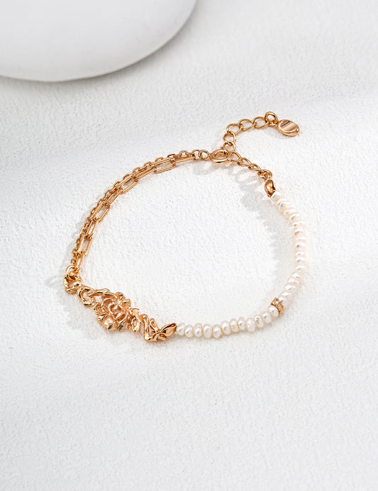 S925 silver vintage natural pearl bracelet, offering a classic design with the elegance of natural pearls. Ideal for those seeking unique, handcrafted silver jewelry that adds timeless charm and sophistication to any wrist.