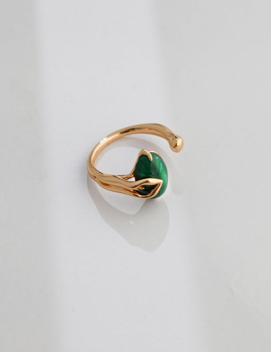 Sterling silver ring featuring natural black onyx and malachite gemstones, symbolizing protection and transformation — perfect for spiritual jewelry lovers, energy healing accessories, and boho-inspired fashion rings for men and women
