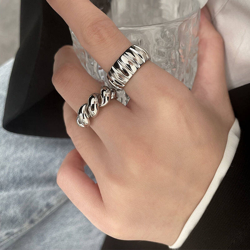 Wide Stripe Band Ring
