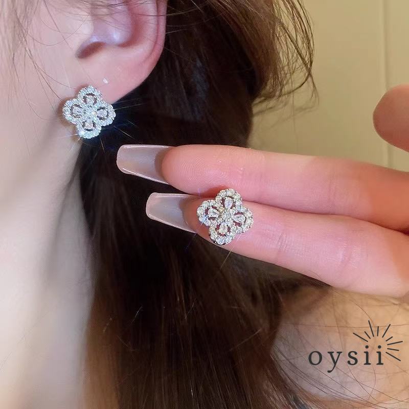 Clover Spark – S925 Silver Pavé Necklace Set