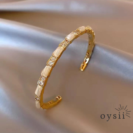 Moon Whisper – Cat Eye Bamboo Bracelet