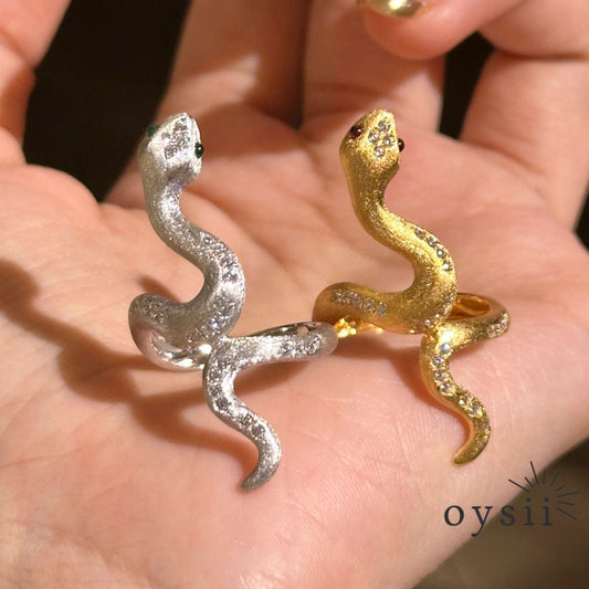 Emerald Serpent – Vintage Dual-Tone Snake Ring