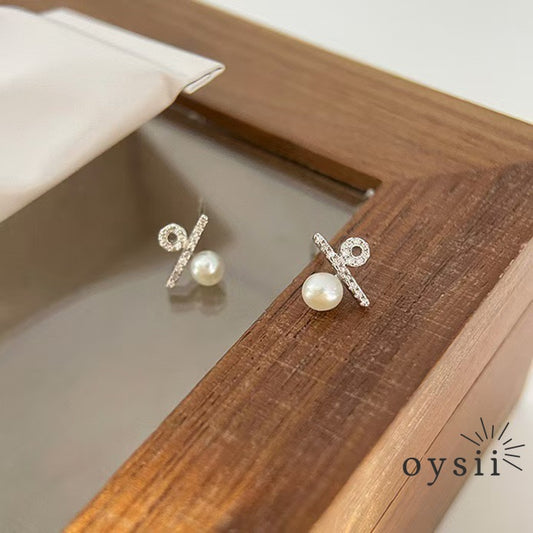 Pure Balance – S925 Silver Pearl Percent Earrings