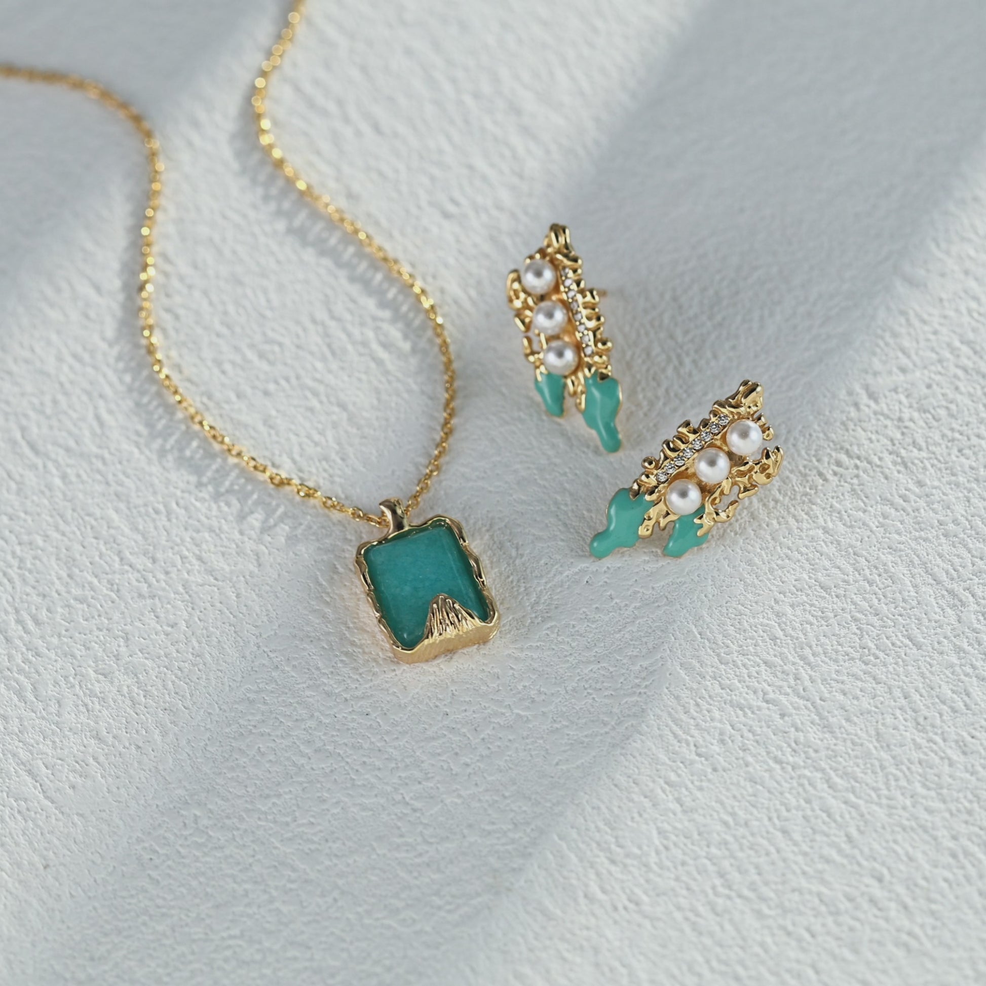 S925 Silver Sleek Amazonite Pendant - Modern Silver Pendant with Natural Amazonite Stone, Ideal for Contemporary Jewelry Styles
